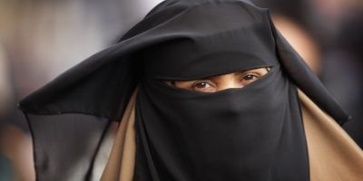 Feministele arabe surprind lumea. De ce sunt percepute gresit araboaicele in Occident