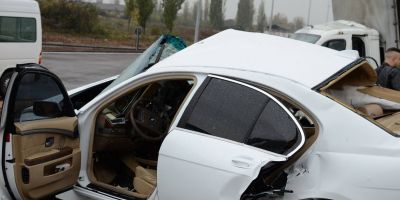 FOTO Accident mortal pe centura Oradei. Un mecanic auto a murit in timp ce testa un BMW