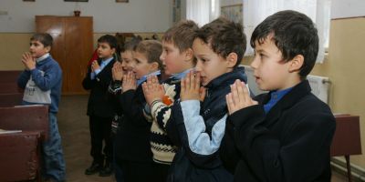 Sa acceptam sau nu religia in scoli: de ce divinitatea nu este singura cale spre moralitate
