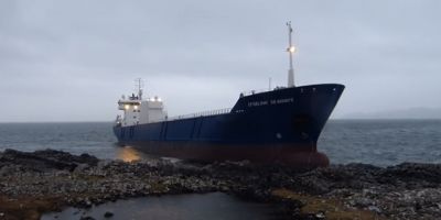 Un marinar rus beat a esuat cu o nava de 7.000 de tone, cu toata viteza, pe coastele Scotiei