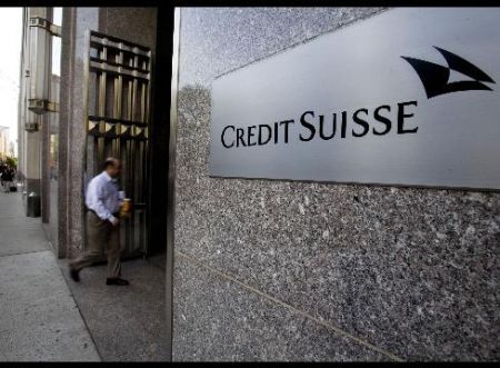 Credit Suisse isi OBLIGA angajatii sa isi ia LIBER vineri seara