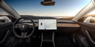 FOTO VIDEO Interiorul noului model Tesla nu seamana cu nimic din ce ai vazut inainte la vreo masina