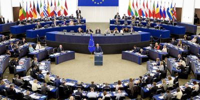 Parlamentul European, pregatit sa inceapa negocierile privind dreptul de azil, propunand 