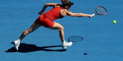LIVETEXT Simona Halep - Eugenie Bouchard, in turul al doilea la Australian Open. Rezista glezna Simonei?